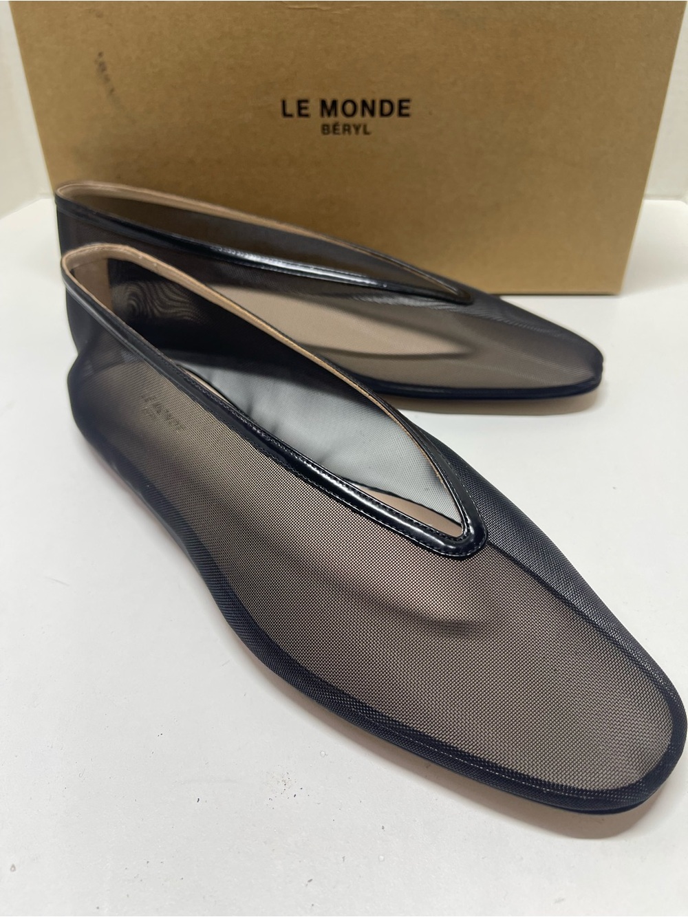 Le Monde Luna Black Mesh Slip-On Flats - Picture 9 of 13